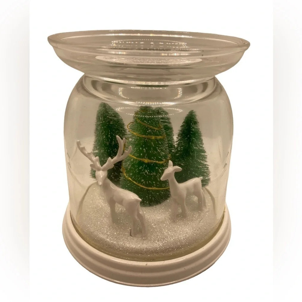 BATH & BODY WORKS Reindeer Figural Light-Up Globe Three-Wick Candle Holder NWT